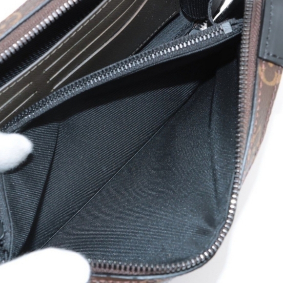 Authentic Louis Vuitton Monogram Taiga Soft Trunk wallet - Picture 9 of 11